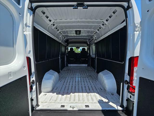 2025 Ram ProMaster 2500 Cargo Van Tradesman High Roof 159" WB w/Pass Seat