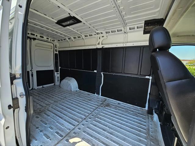 2025 Ram ProMaster 2500 Cargo Van Tradesman High Roof 159" WB w/Pass Seat