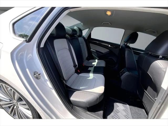 2014 Volkswagen Passat 1.8T Sport