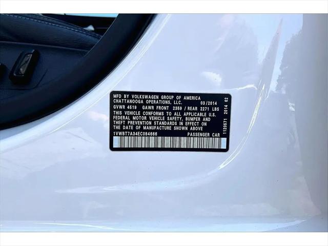 2014 Volkswagen Passat 1.8T Sport