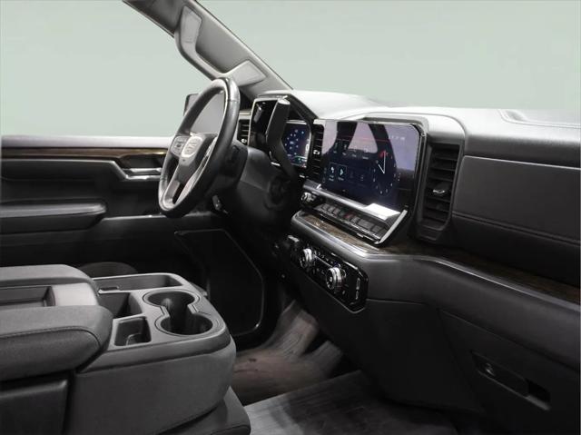 2024 GMC Sierra 1500 4WD Crew Cab Short Box Elevation with 3SB