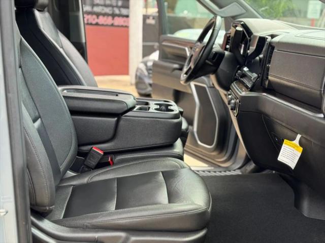 2024 Chevrolet Silverado 1500 2WD Crew Cab Short Bed LT