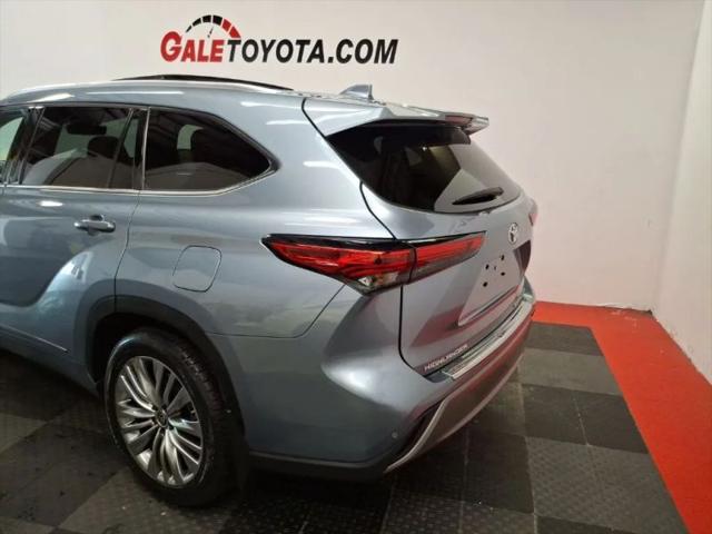 2023 Toyota Highlander Platinum
