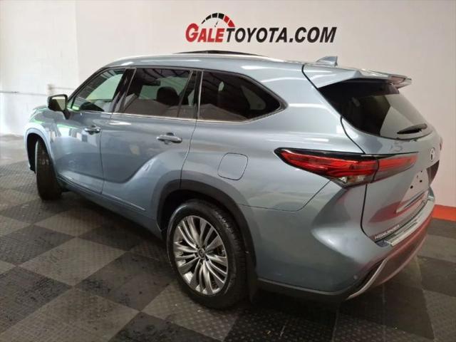 2023 Toyota Highlander Platinum