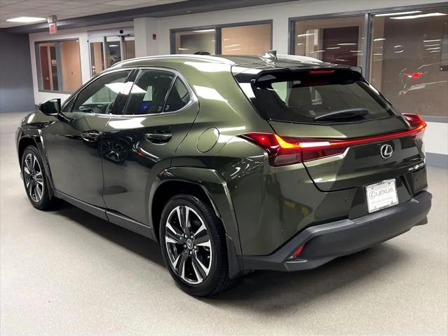 2024 Lexus UX 250h Premium