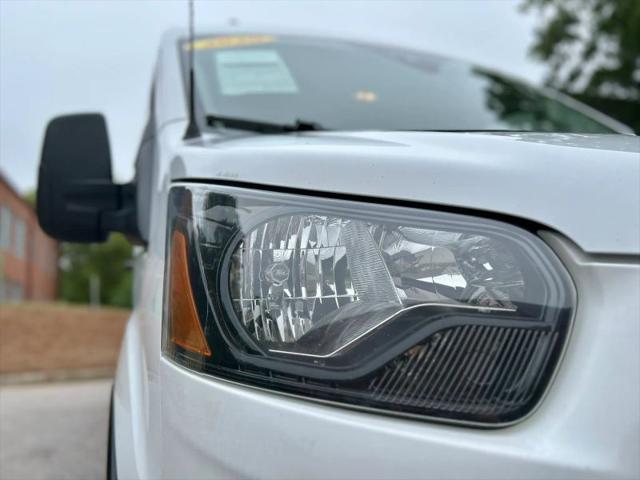 2020 Ford Transit Cargo Van Medium Roof w/LWB