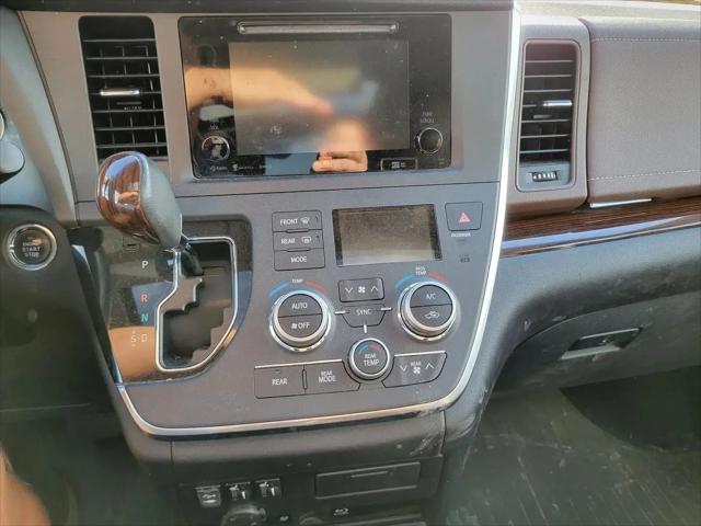 2017 Toyota Sienna Limited Premium 7 Passenger