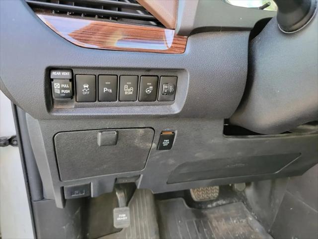 2017 Toyota Sienna Limited Premium 7 Passenger