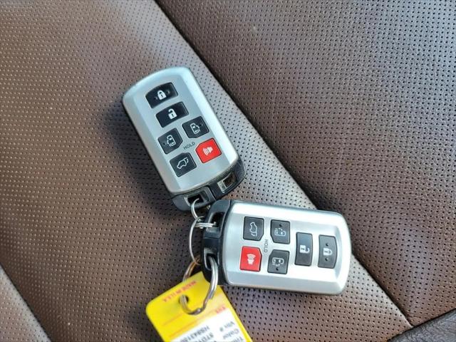 2017 Toyota Sienna Limited Premium 7 Passenger