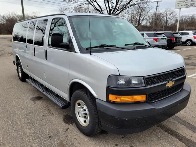 2020 Chevrolet Express Passenger RWD 3500 Extended Wheelbase LS