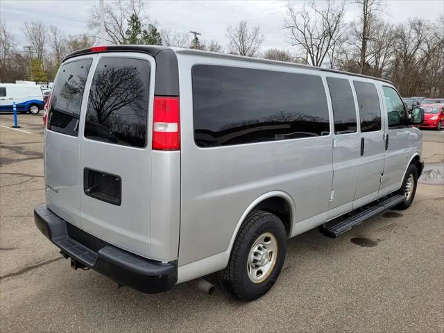 2020 Chevrolet Express Passenger RWD 3500 Extended Wheelbase LS