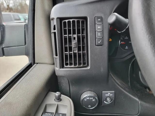 2020 Chevrolet Express Passenger RWD 3500 Extended Wheelbase LS
