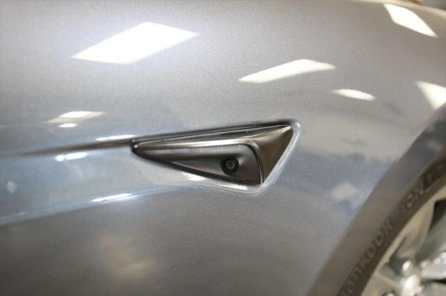 2017 Tesla Model S 90D