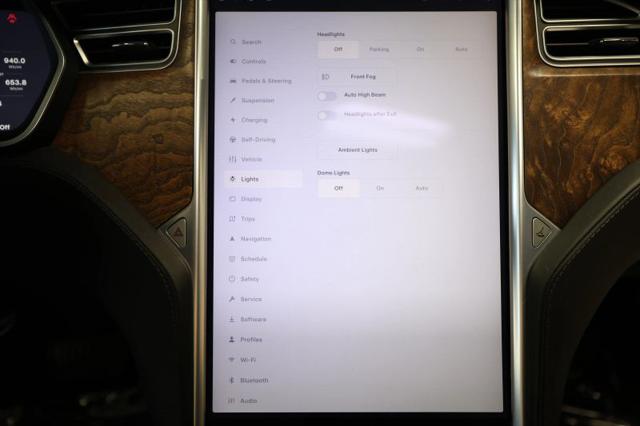 2017 Tesla Model S 90D