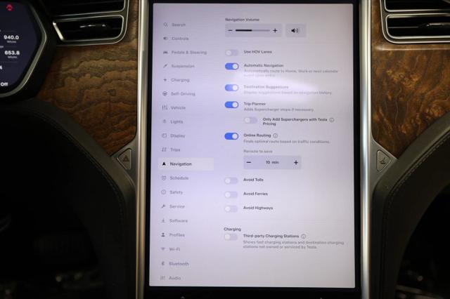 2017 Tesla Model S 90D