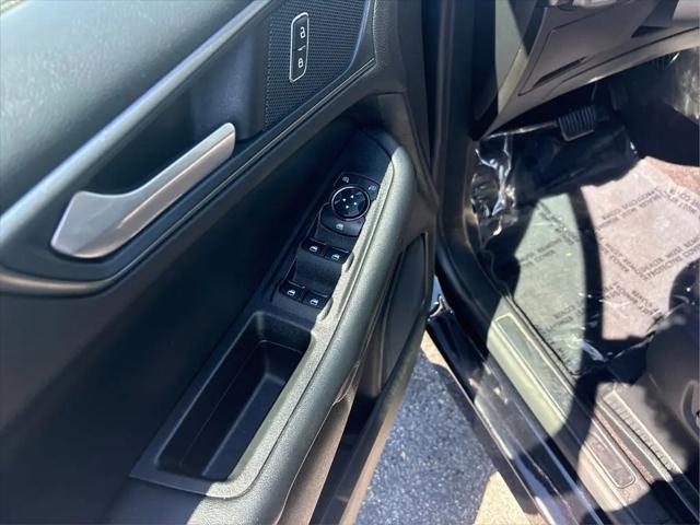 2020 Ford Edge SE