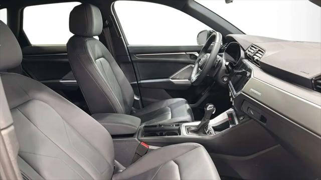 2025 Audi Q3 Premium 45 TFSI S line quattro Tiptronic