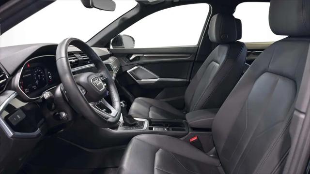 2025 Audi Q3 Premium 45 TFSI S line quattro Tiptronic