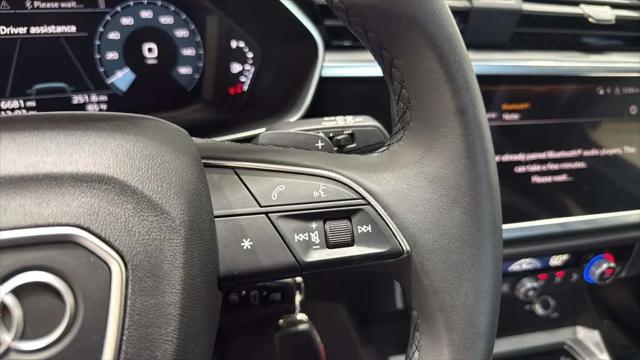 2025 Audi Q3 Premium 45 TFSI S line quattro Tiptronic