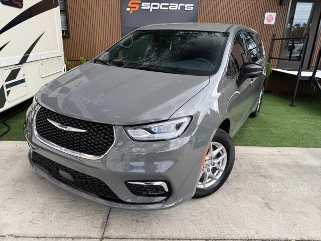 2025 Chrysler Pacifica Select for sale in Winter Garden, FL