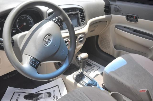 2010 Hyundai Accent GLS