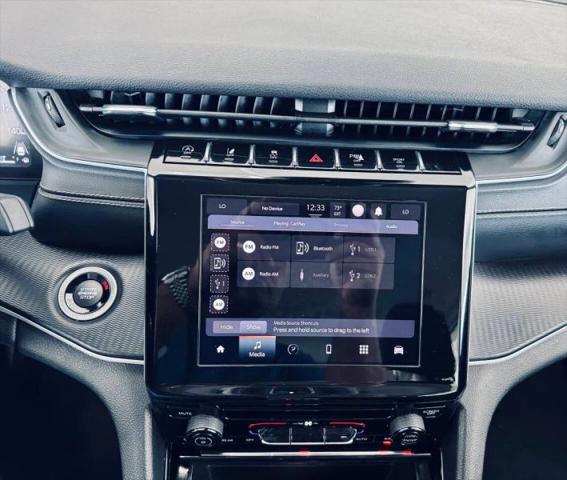 2023 Jeep Grand Cherokee L Laredo 4x2
