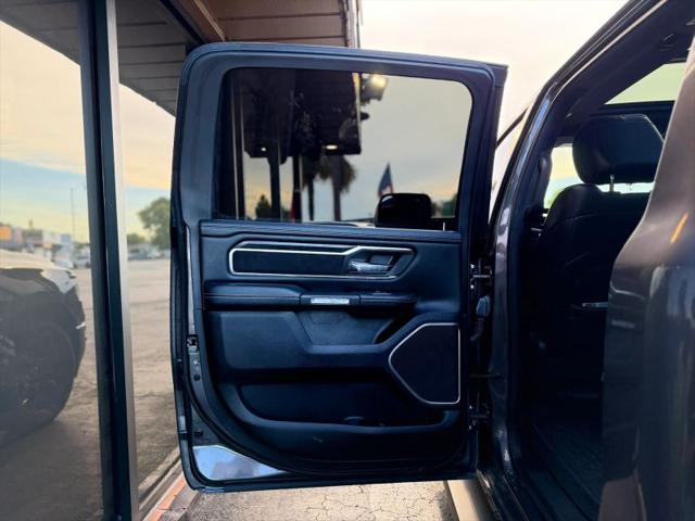 2023 Ram 1500 Laramie Crew Cab 4x2 5'7" Box