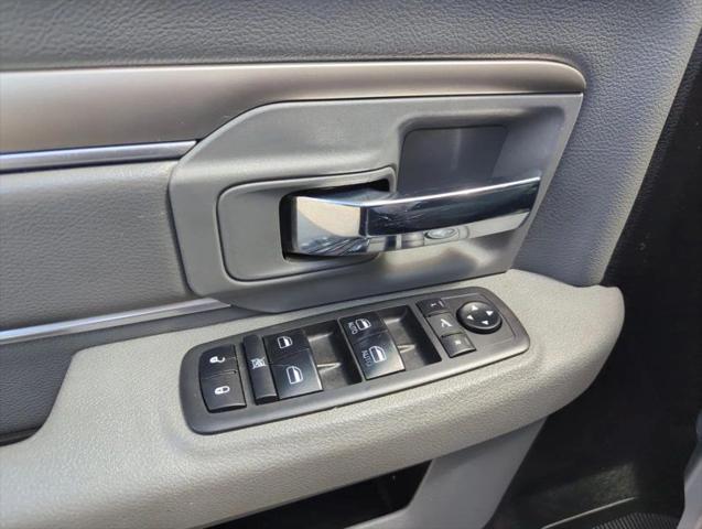 2019 Ram 1500 Classic SLT Crew Cab 4x4 5'7" Box