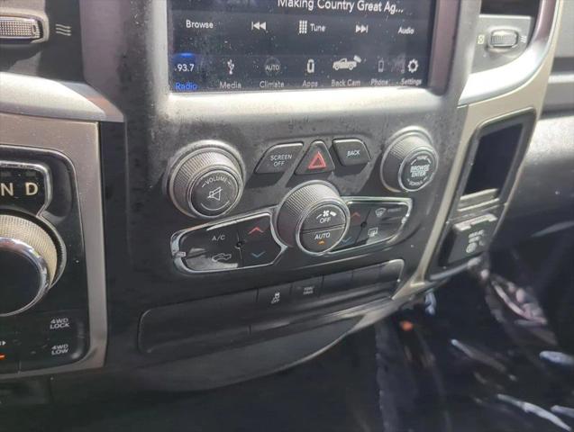 2019 Ram 1500 Classic SLT Crew Cab 4x4 5'7" Box