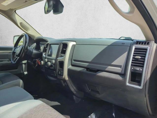 2019 Ram 1500 Classic SLT Crew Cab 4x4 5'7" Box