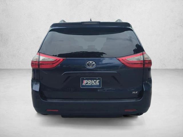 2019 Toyota Sienna XLE 8 Passenger