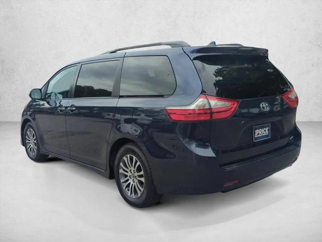 2019 Toyota Sienna XLE 8 Passenger