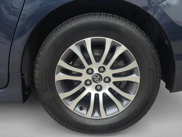 2019 Toyota Sienna XLE 8 Passenger
