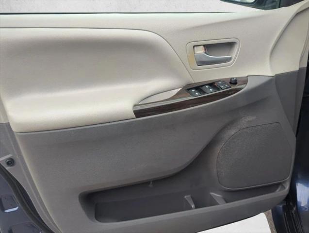 2019 Toyota Sienna XLE 8 Passenger