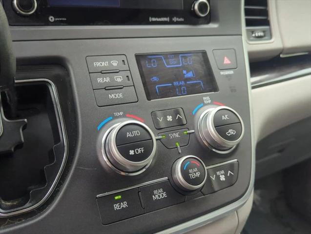 2019 Toyota Sienna XLE 8 Passenger