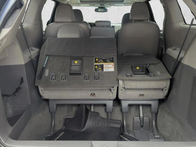2019 Toyota Sienna XLE 8 Passenger