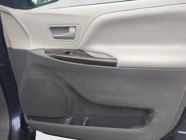 2019 Toyota Sienna XLE 8 Passenger