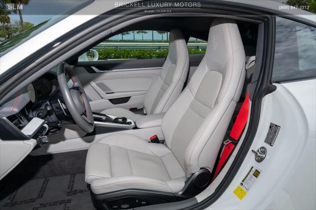 2024 Porsche 911 Carrera T