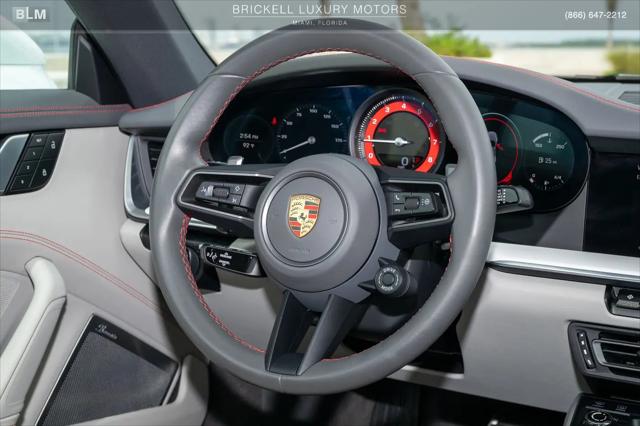 2024 Porsche 911 Carrera T