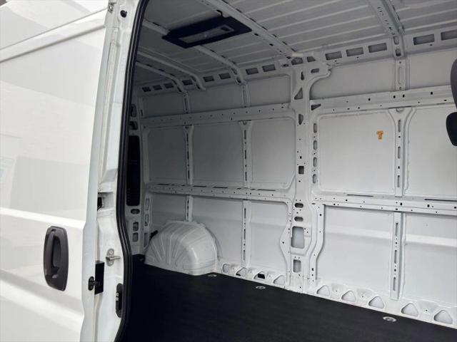 2025 Ram ProMaster 2500 Cargo Van Tradesman High Roof 159" WB w/Pass Seat