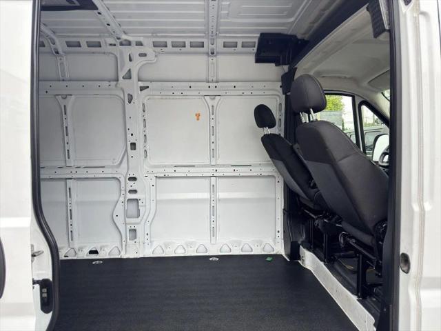 2025 Ram ProMaster 2500 Cargo Van Tradesman High Roof 159" WB w/Pass Seat