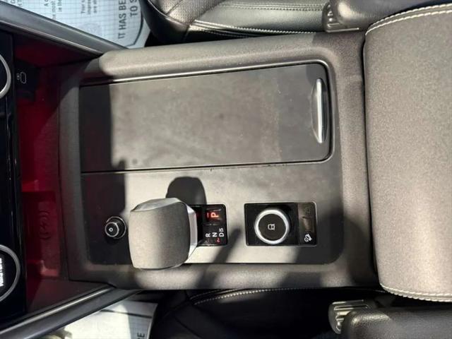 2023 Land Rover Discovery P300 S R-Dynamic