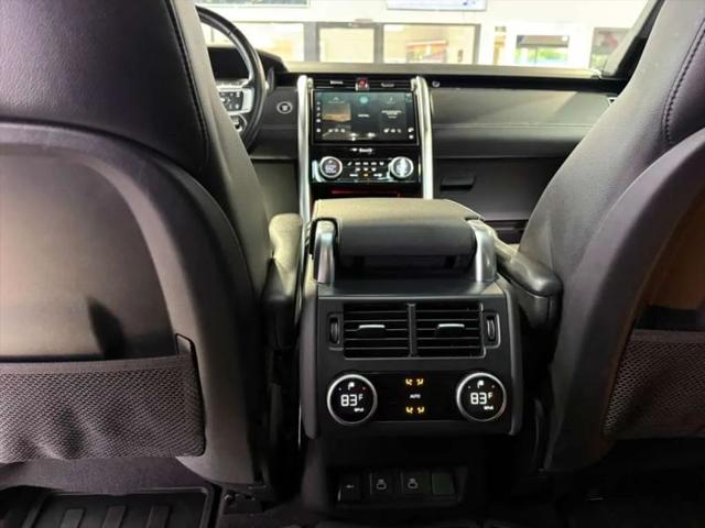 2023 Land Rover Discovery P300 S R-Dynamic