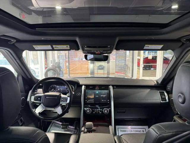 2023 Land Rover Discovery P300 S R-Dynamic