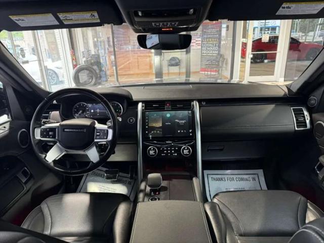 2023 Land Rover Discovery P300 S R-Dynamic