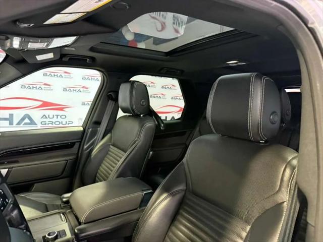 2023 Land Rover Discovery P300 S R-Dynamic