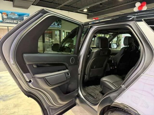 2023 Land Rover Discovery P300 S R-Dynamic