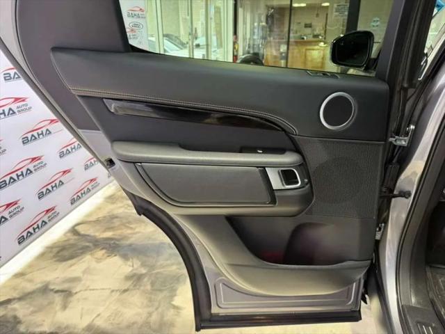 2023 Land Rover Discovery P300 S R-Dynamic