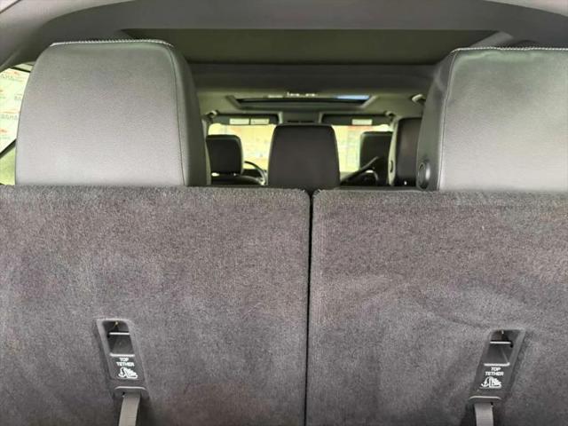 2023 Land Rover Discovery P300 S R-Dynamic