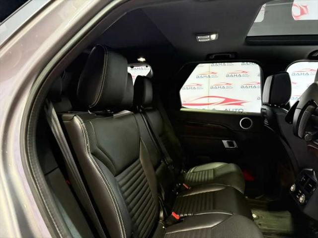 2023 Land Rover Discovery P300 S R-Dynamic